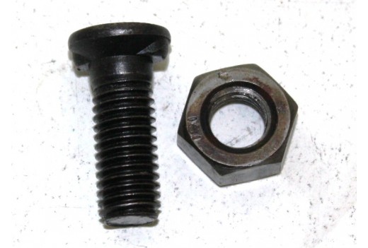 Pflugschraube M 10 x 30