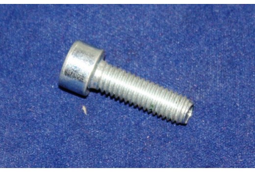 Zylinderschraube M 6 x 20