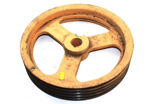 Keilriemenscheibe D=335 mm