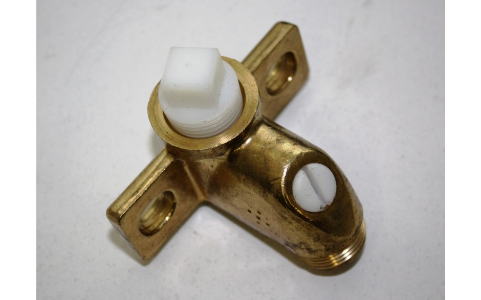 Anschlusswinkel MS ½" mit